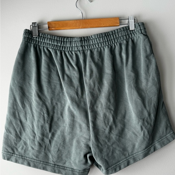 Everlane | Organic Cotton Lounge Shorts - Picture 3 of 6